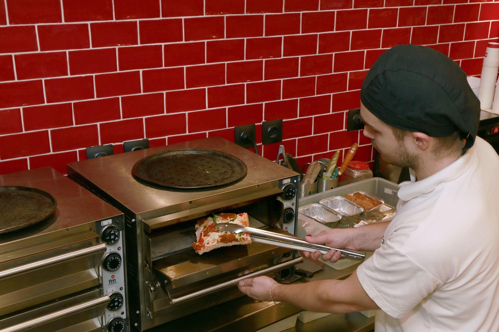 Chef's Guide: How a Vacuum Sealer Improves Food Storage &amp; Cooking Quality